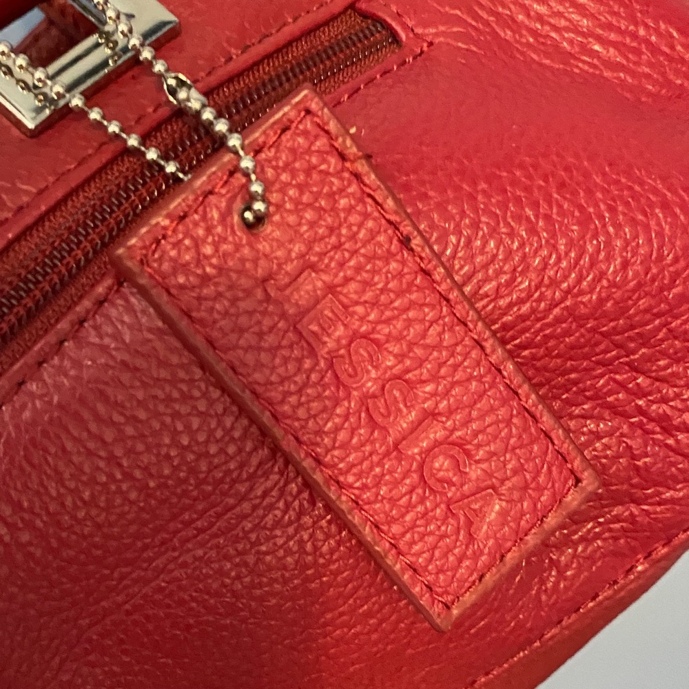 π FREE Jessica Leather Shoulder Bag - Picture 6 of 14